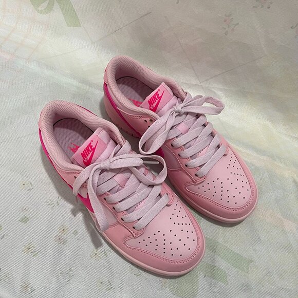 Nike Dunk Low Classic Casual Sneakers, Pink - Picture 2 of 6